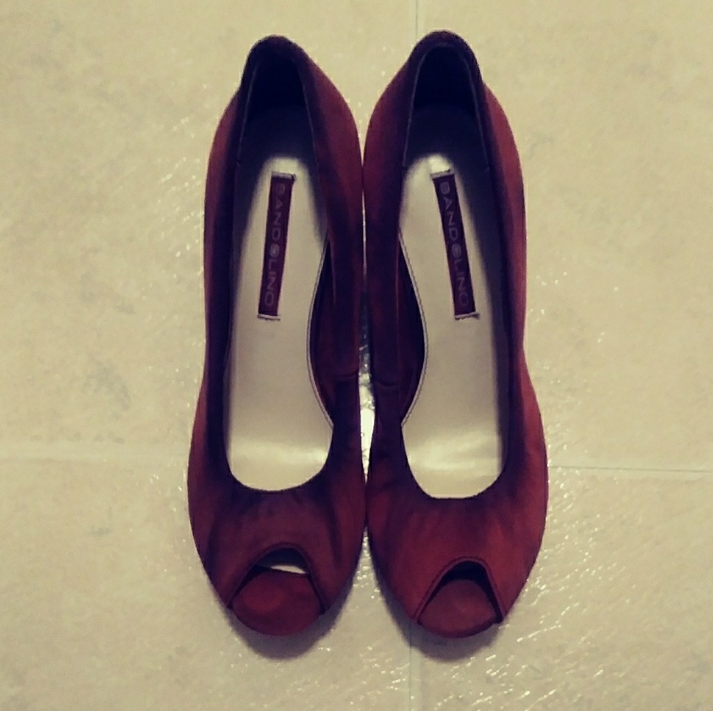 Bandolino Peep Toe Wedges